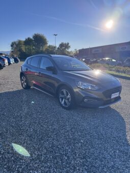 FORD FOCUS ACTIVE pieno