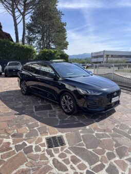 FORD FOCUS ST-LINE pieno
