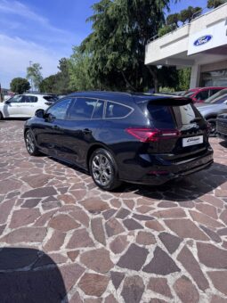 FORD FOCUS ST-LINE pieno