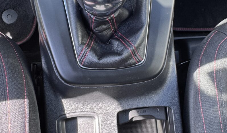 FORD FOCUS ST-LINE pieno