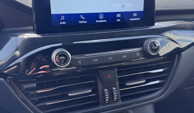 FORD KUGA ST-LINE pieno