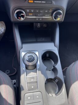 FORD KUGA ST-LINE pieno