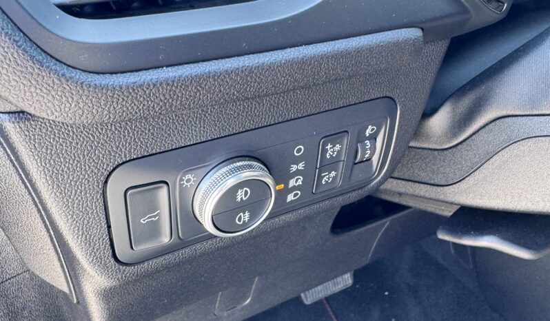 FORD KUGA ST-LINE pieno