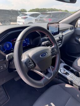 FORD KUGA ST-LINE pieno
