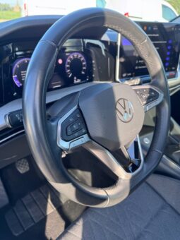 VW GOLF pieno