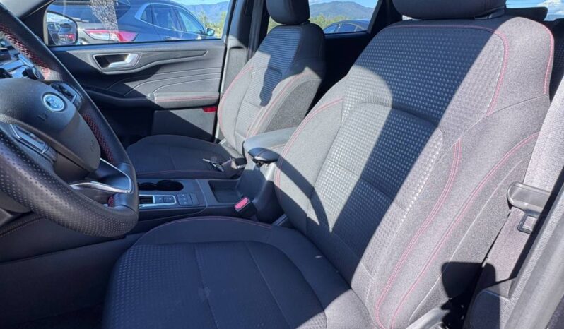 FORD KUGA ST-LINE X pieno