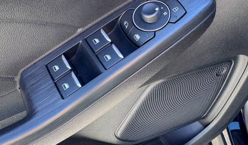 FORD KUGA ST-LINE X pieno