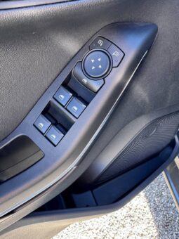FORD FIESTA TITANIUM pieno