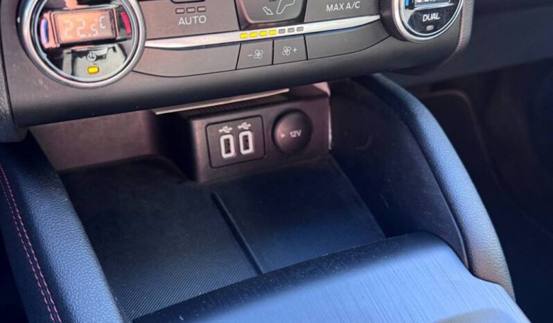 FORD KUGA ST-LINE pieno
