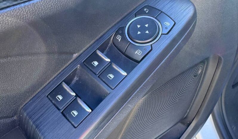 FORD KUGA ST-LINE pieno
